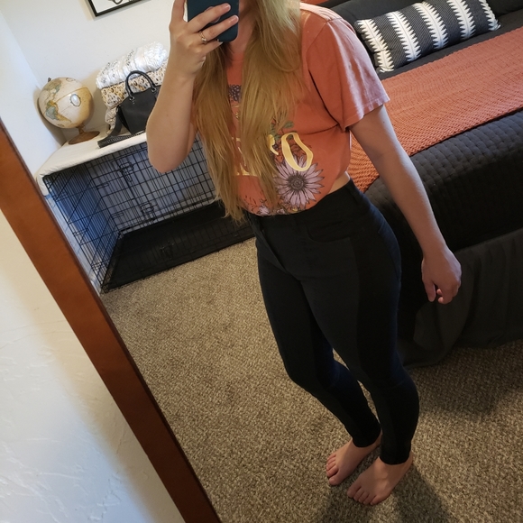 Express Black Snakeskin Skinny Jeans - Picture 2 of 8